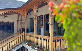 Machanents Guest House